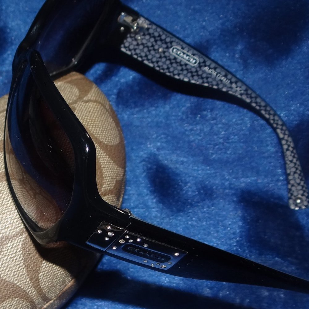 COACH Alicia S441 Black Monogram Sunglasses in Original Case - Picture 3 of 3
